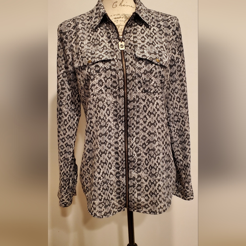 Michael Kors Chic Black and White Snake Print  Women's Top, Size S.